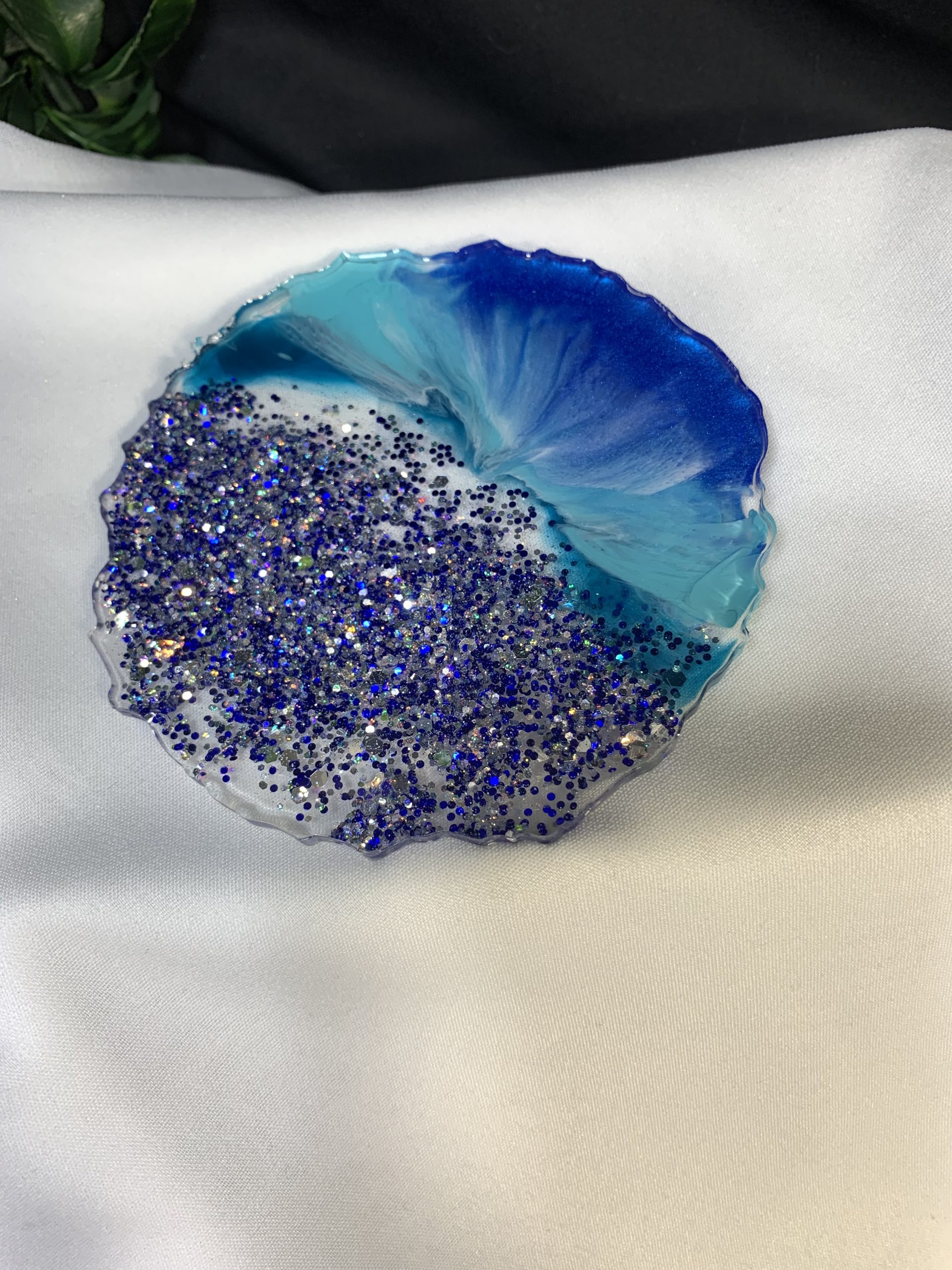 Blue, White & Silver Holographic Glitter Geode Resin Coasters, Set of 4, Handmade, Food Grade, Non-Toxic, Hard Surface, Christmas gift idea - Image 2