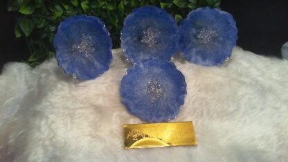 Blue and White, Geode Epoxy Resin Coaster Set of 4, Handmade Coasters, Resin Art, Food Grade, Non-Toxic, Hard Surface, Christmas Gift idea
